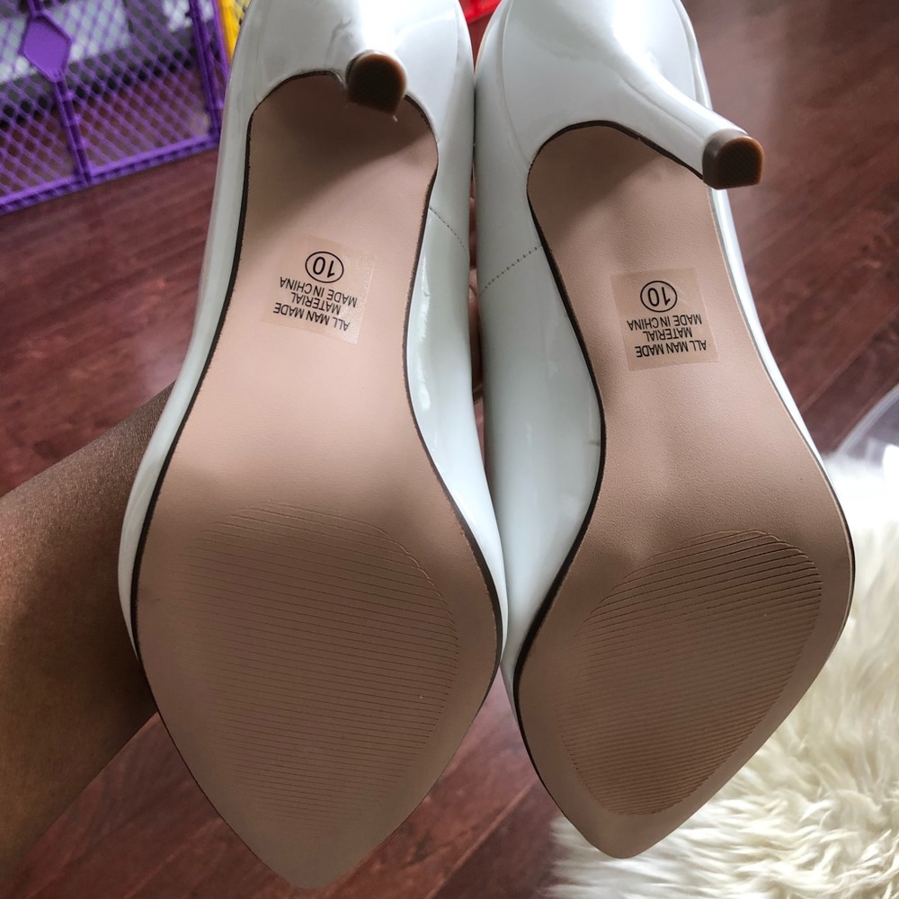 TRIOMPHE POINTED-TOE HIGH PUMPS IN WHITE SHINY CALFSKIN